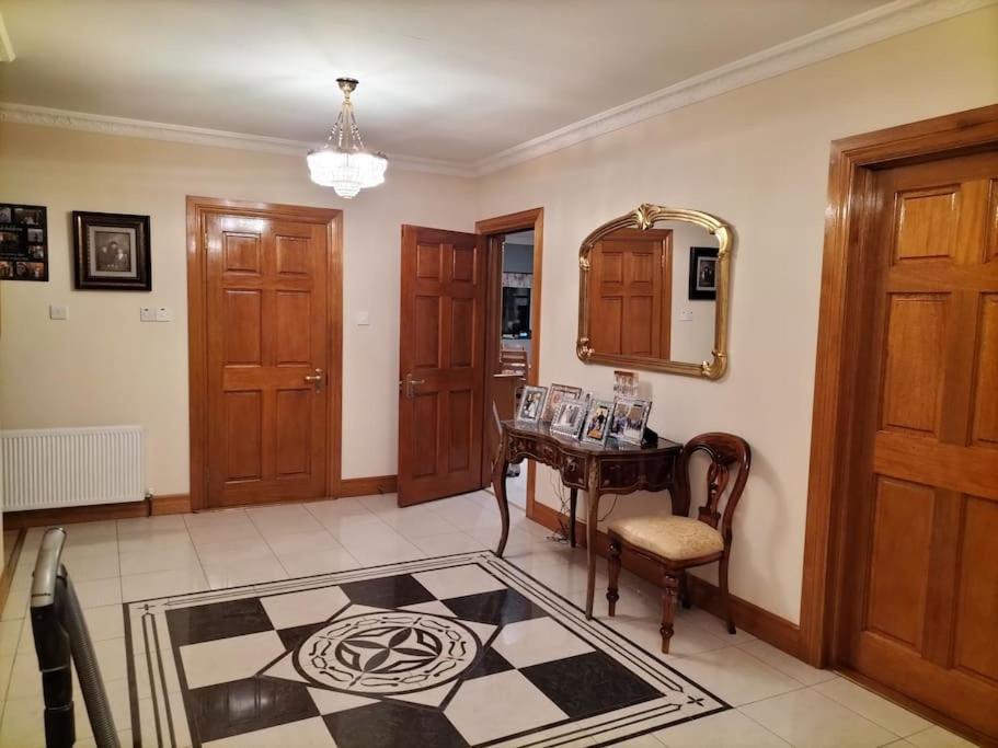 Ballnamona House Cong Bagian luar foto